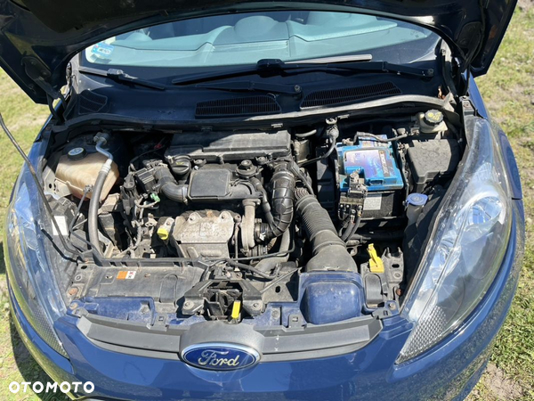 Ford Fiesta 1.4 TDCi Ambiente - 8