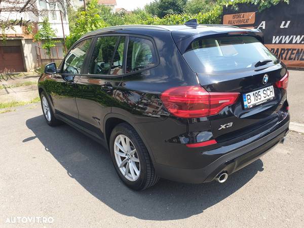 BMW X3 xDrive20d AT Advantage - 6