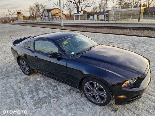 Ford Mustang 3.7 V6 Premium - 12