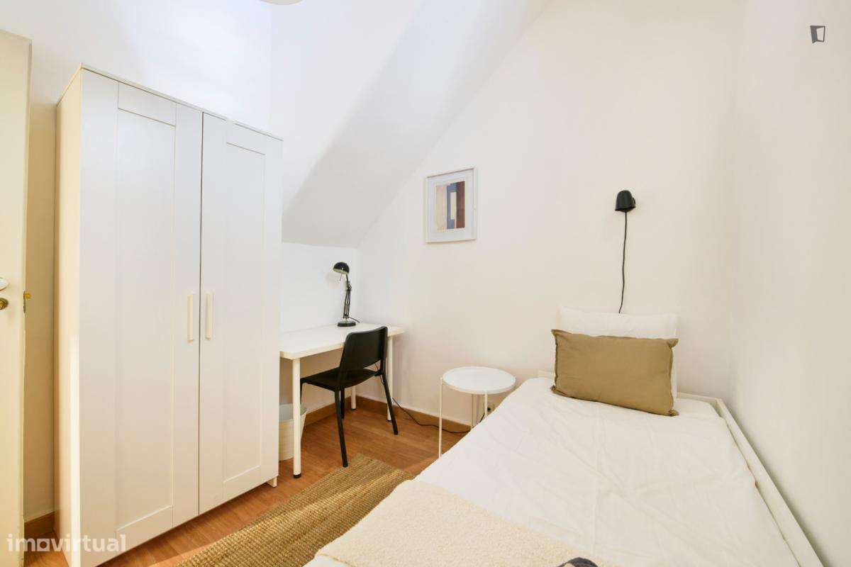 Quarto - localizado em Arroios Lisbon - Grande imagem: 5/28