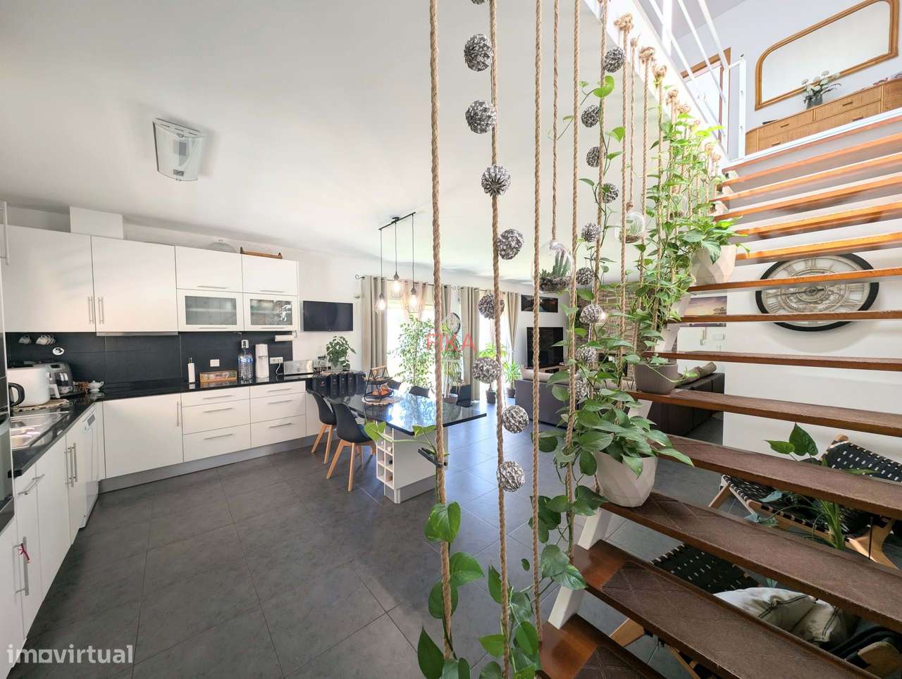 Moradia T5 Isolada com piscina e sauna - Fernão Ferro-24