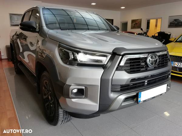 Toyota Hilux 2.8D 204CP 4x4 Double Cab AT Invincible - 2