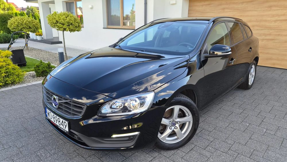 Volvo V60 I D2 Kinetic 2016
