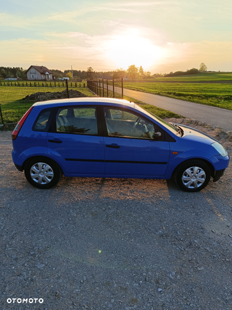 Ford Fiesta 1.3 - 12