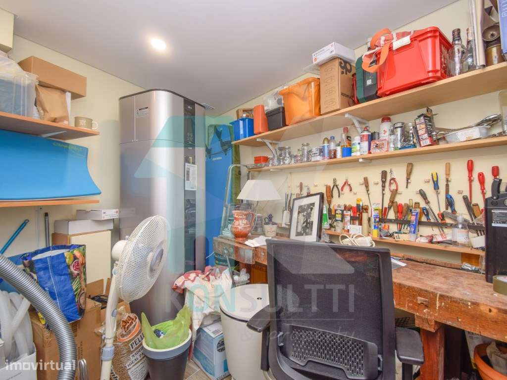 Fantástica Moradia geminada T3+1 com piscina - São Domingos de Rana-32
