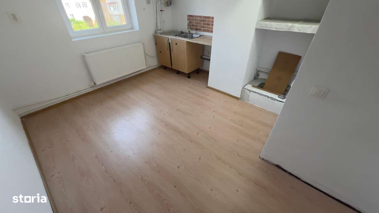 Apartament zona Dimitrov-1