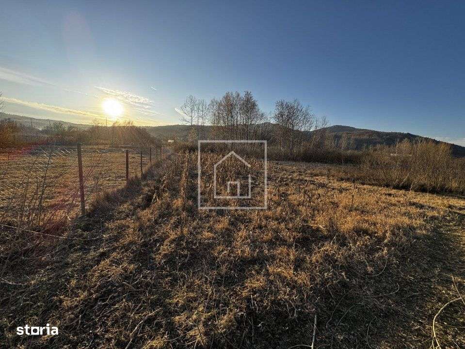 Teren 2377 mp in comuna Bujoreni sat Gura Vaii - Imagine principală: 4/7