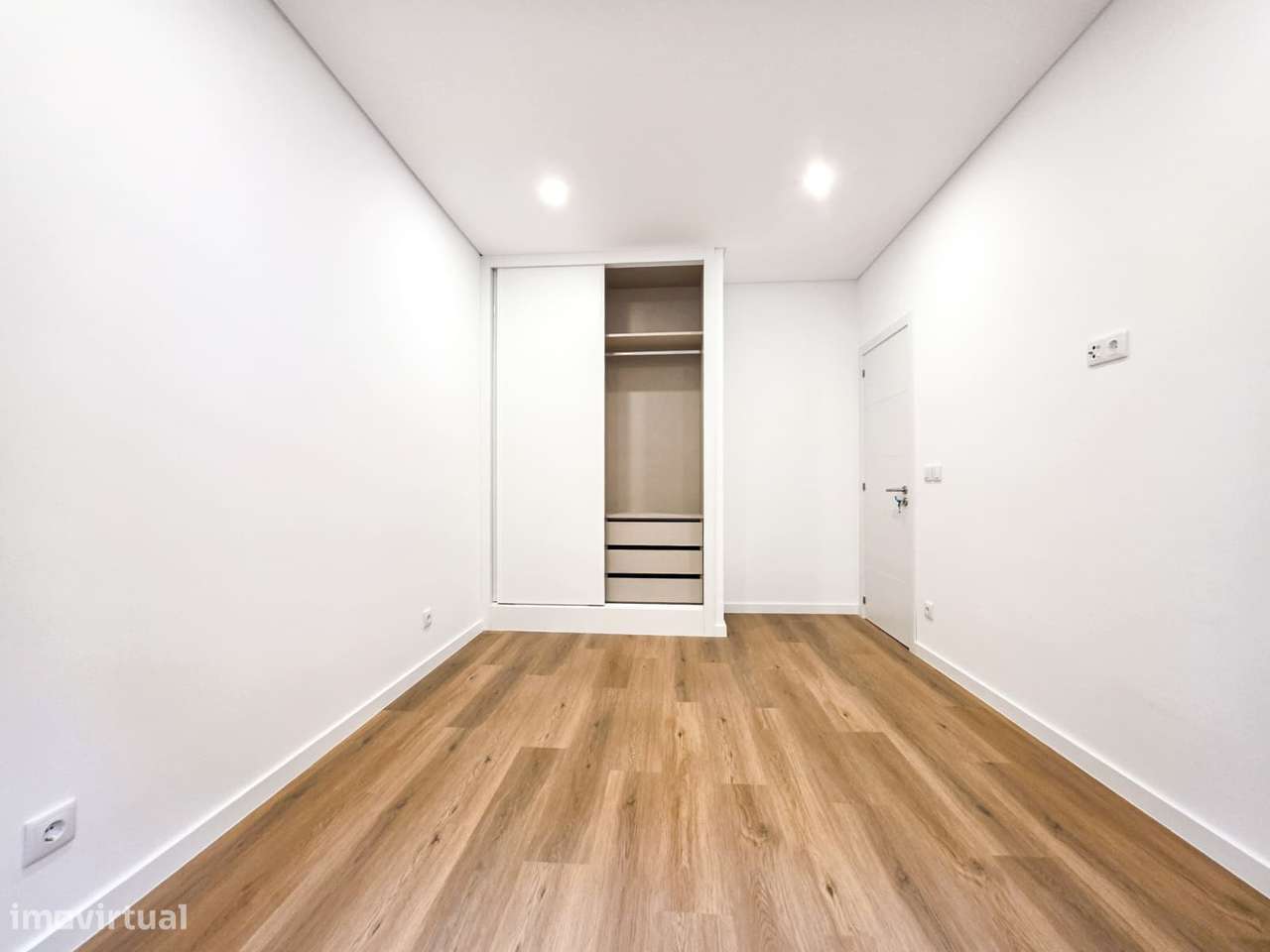 Apartamento Renovado no Bairro do Liceu em Setúbal-15