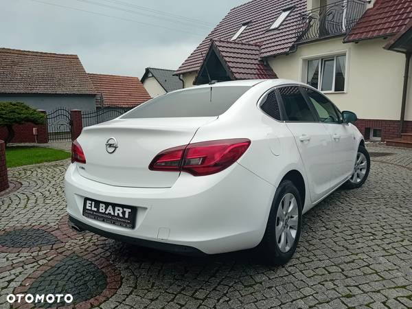 Opel Astra - 20