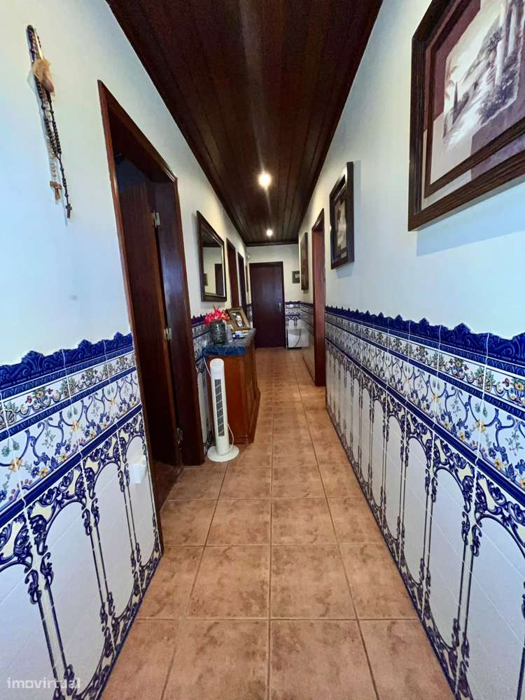 Moradia T2+1 com piscina em Salvaterra De Magos.-23