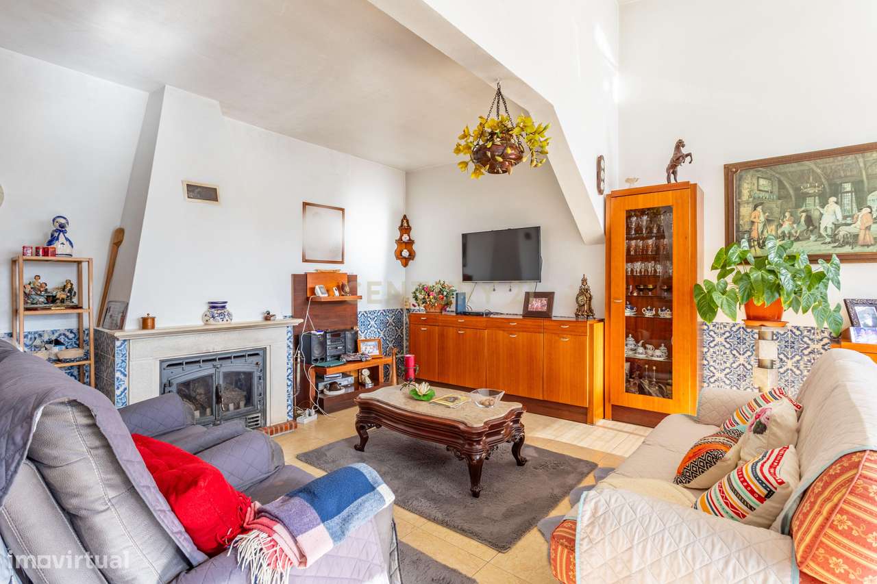 Quinta com moradia T6, (moradia de dois pisos e 9 divisões) anexa T2, - Grande imagem: 5/60