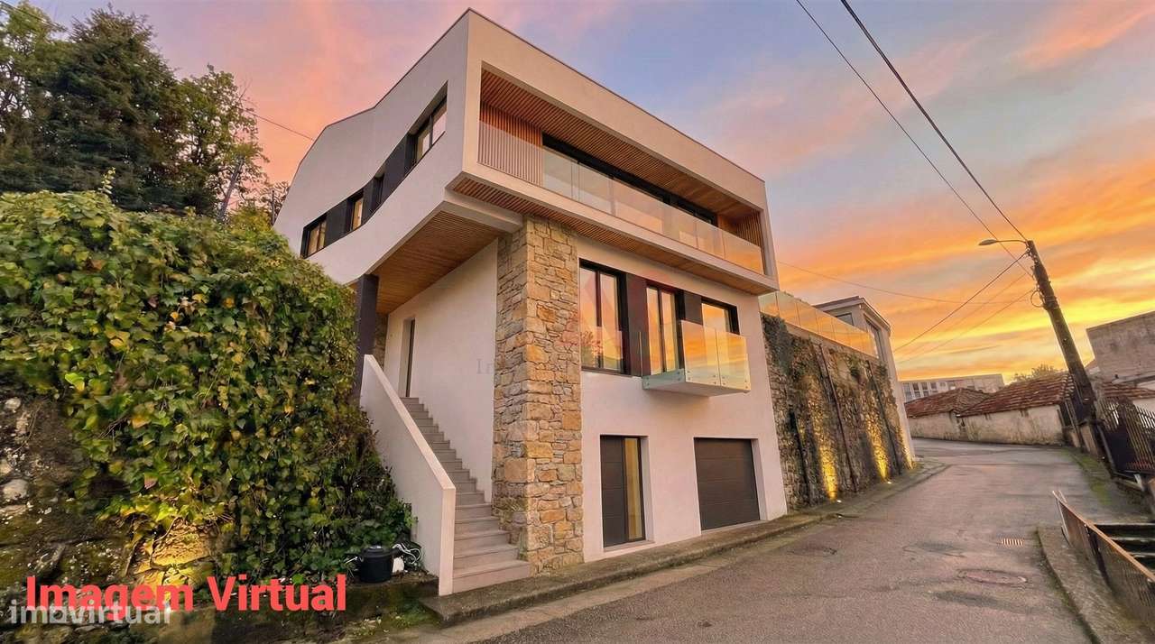 Moradia T6 com terreno de 680 m² | Centro de Vieira do Minho - Grande imagem: 3/58