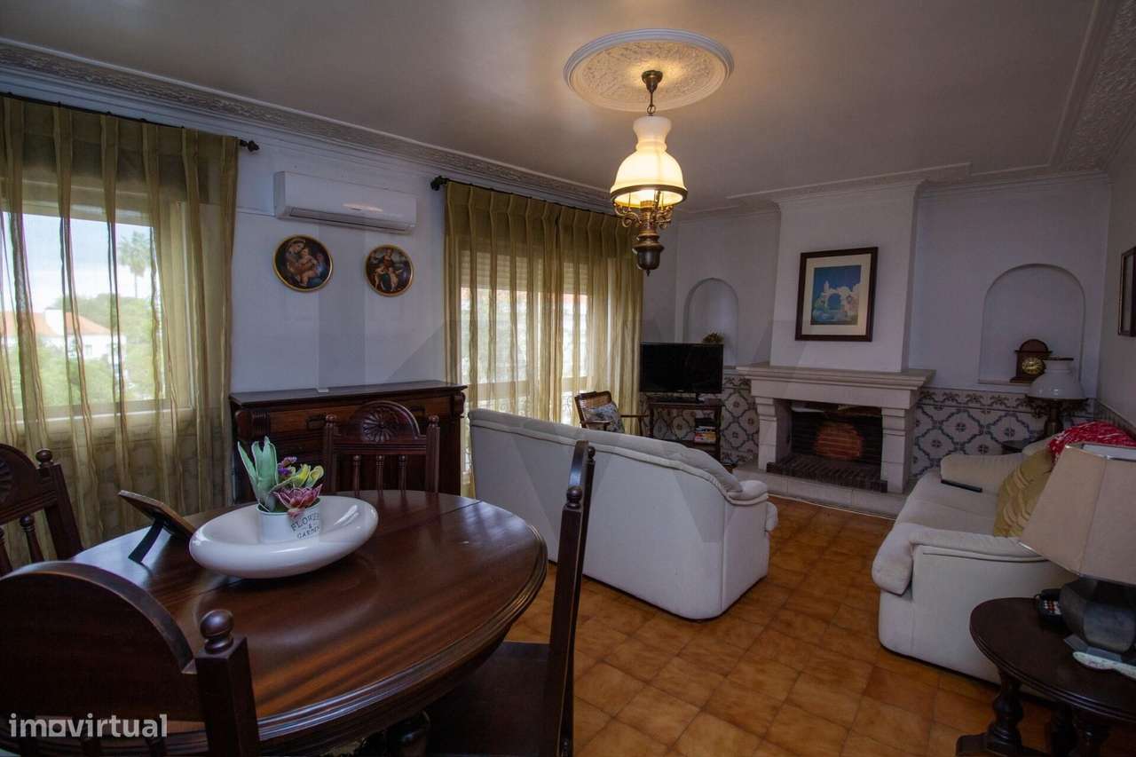 T3 mobilado e luminoso no centro de Almeirim — 980 €/mês - Grande imagem: 4/19