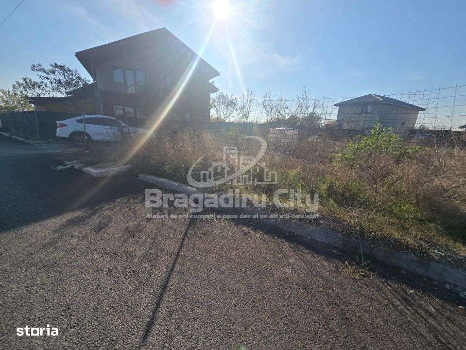 Teren deschidere la asfalt - Imagine principală: 4/6