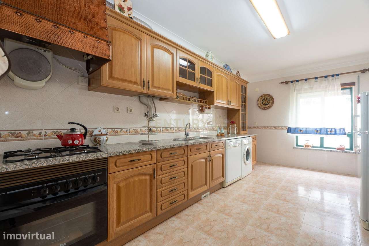 ** Excelente Apartamento T2 - Vista Rio - Centro do Montijo **-10