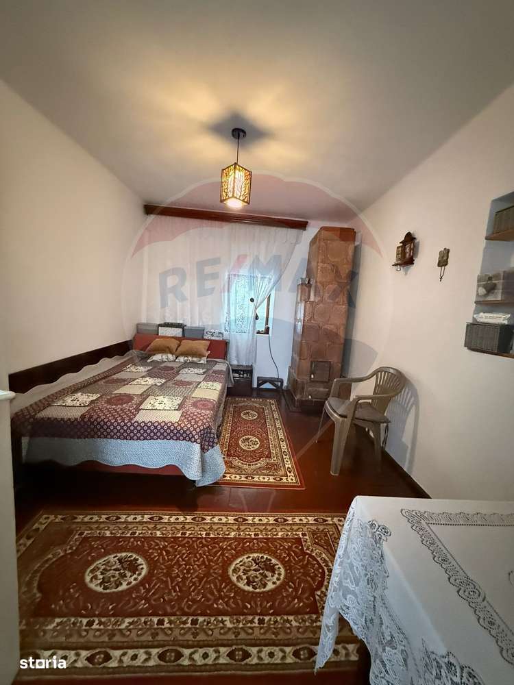 Casă  de vanzare - Imagine principală: 5/7