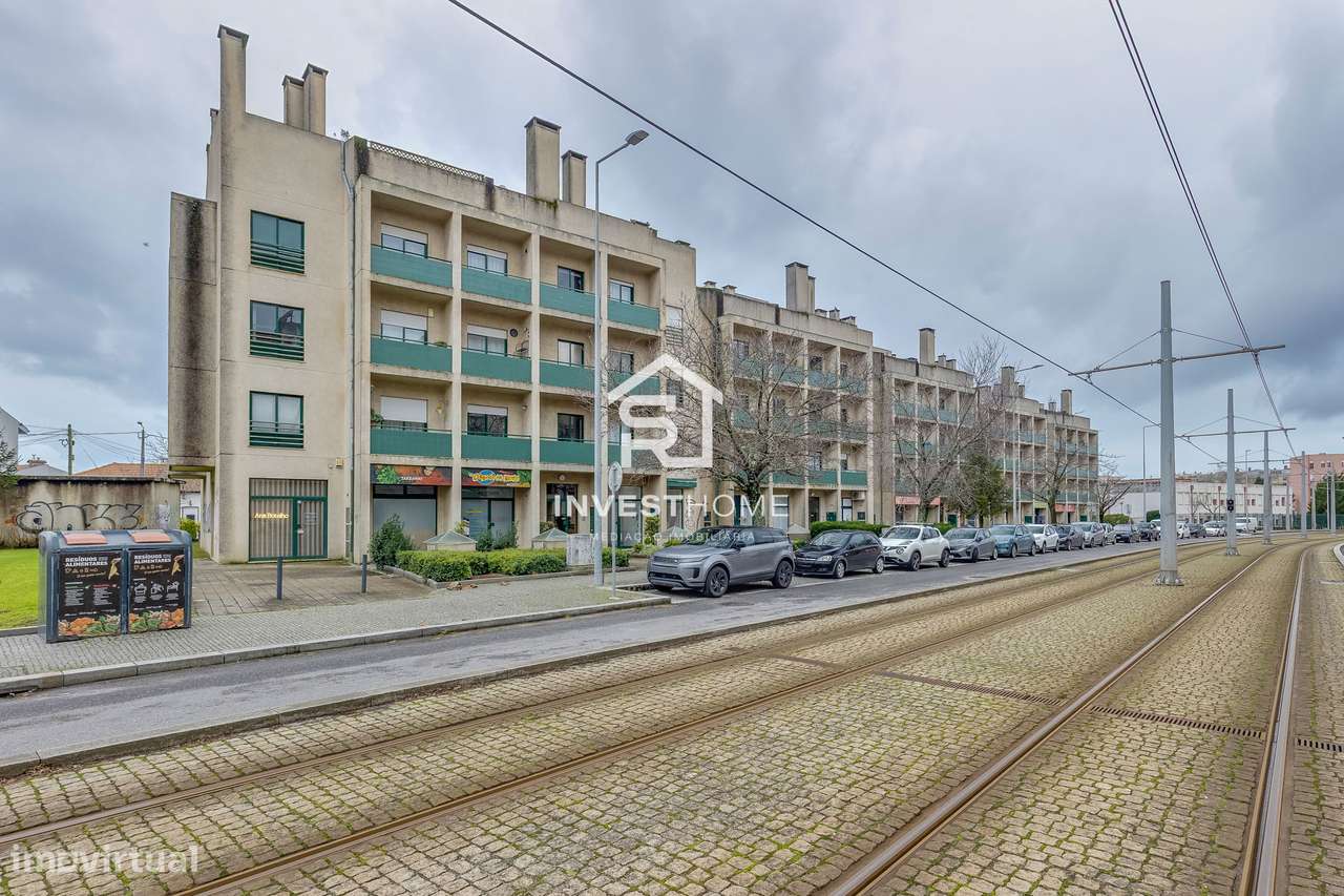 Apartamento T3 | Duplex | Metro a 50m | Equipado e Mobilado | Varandas - Grande imagem: 2/39