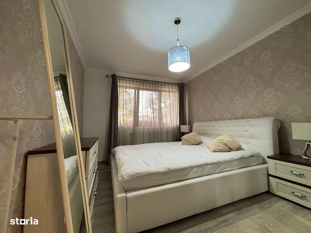 Apartament 3 camere mobilat utilat zona Strand 2-5