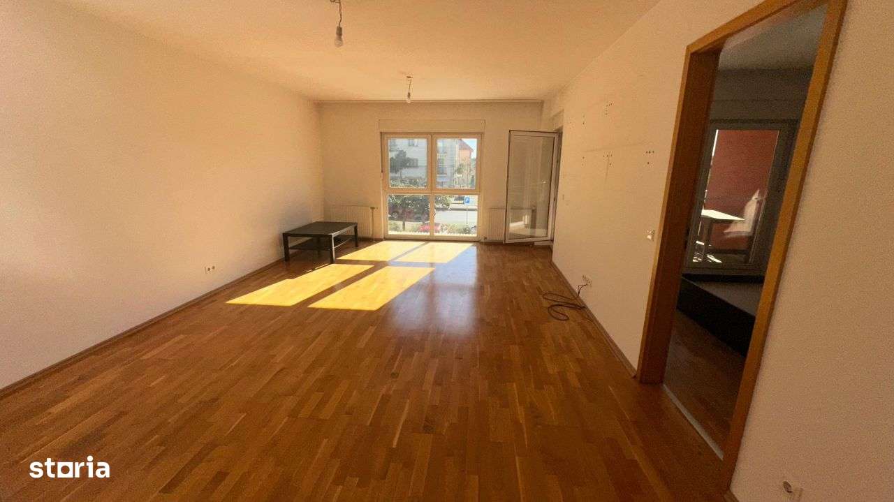 CHITILA - Cartierul German, Apartament cu 3 camere - 90 mp - etaj 1 - Imagine principală: 4/12