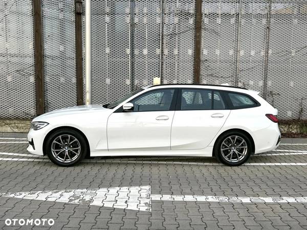 BMW Seria 3 318i Sport Line - 3