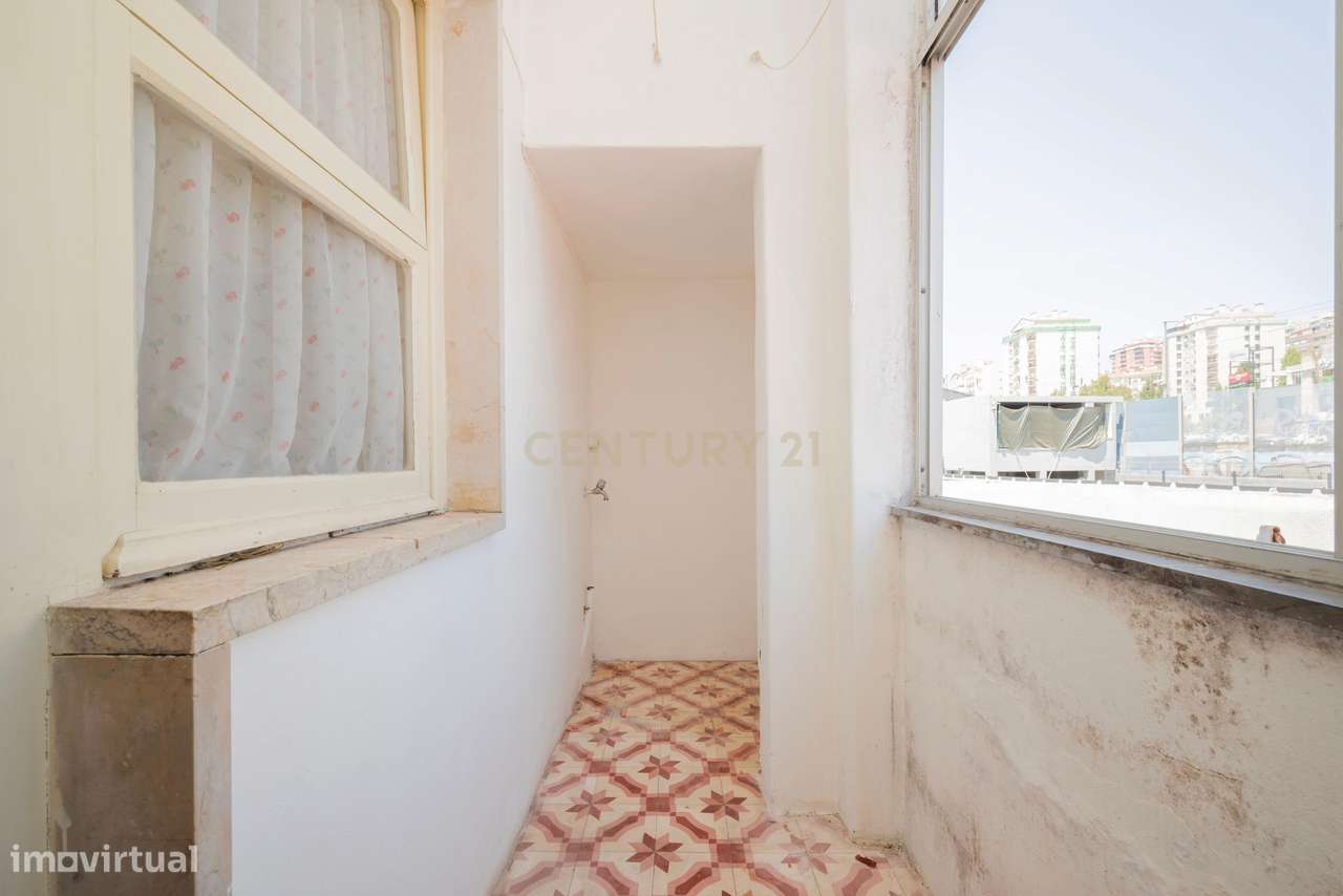 Oportunidade Investimento - Apartamento T2 | Mercês | Algueirão Mem Ma-5