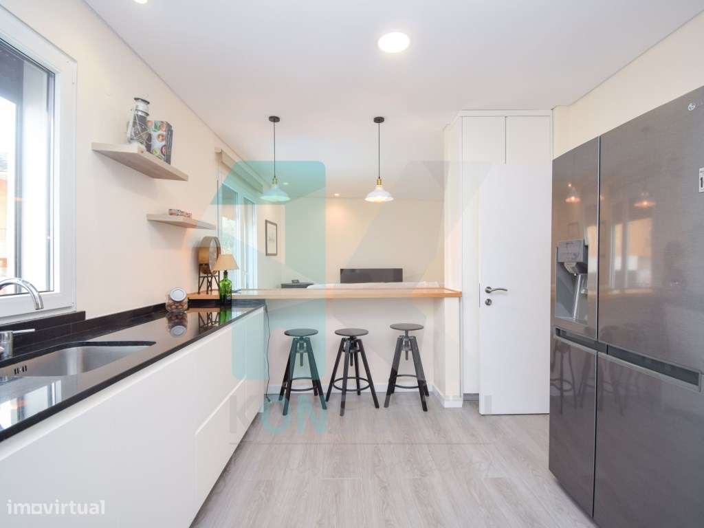 Fantástica Moradia geminada T3+1 com piscina - São Domingos de Rana-5