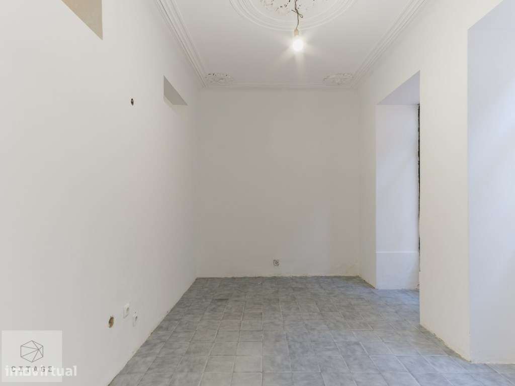 Apartamento T2 com terraço em Campo de Ourique-19