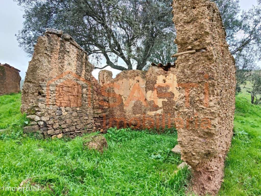 Monte Alentejano com vista panorâmica - Grande imagem: 3/15
