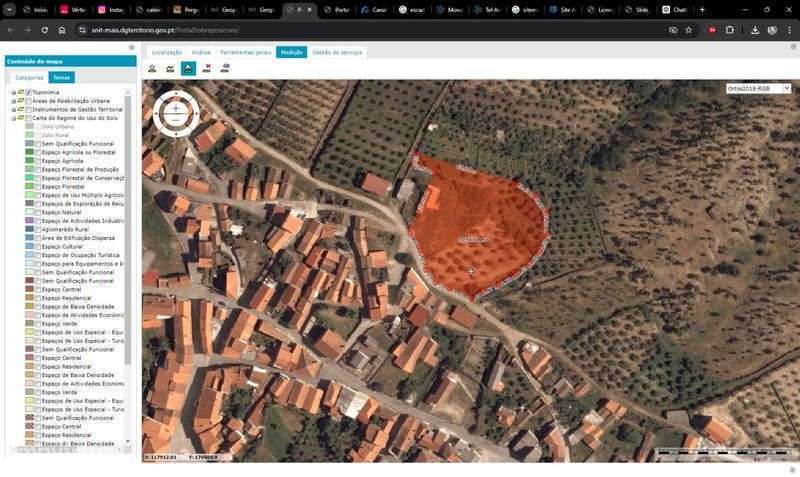 Quintinha na aldeia de Lagoaça. - Grande imagem: 4/5