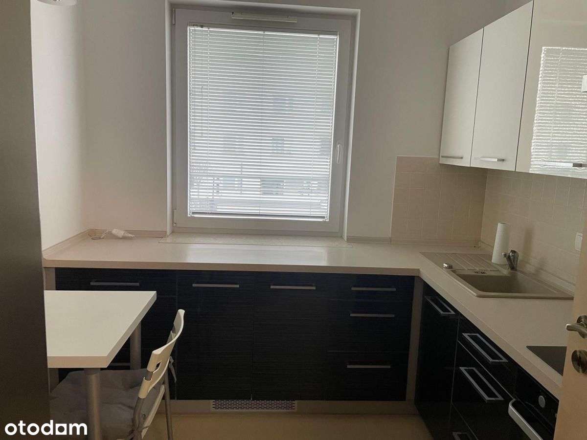 2 pokoje z balkonem, garaż-1