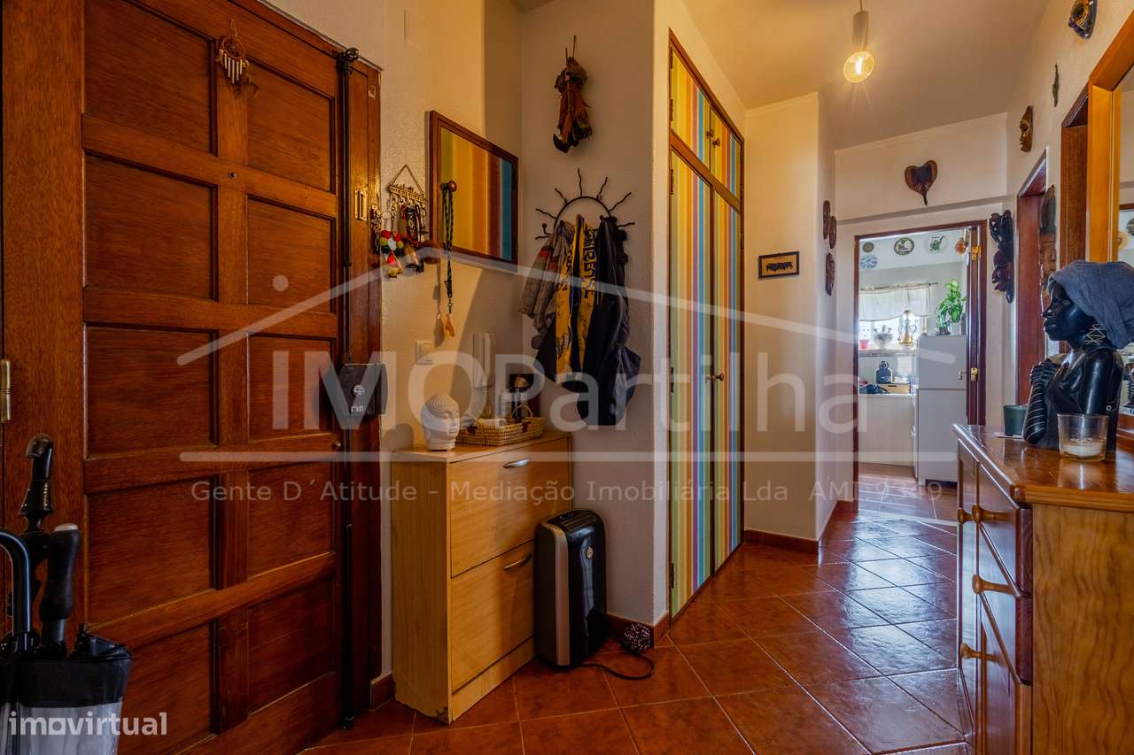 Apartamento t2 à venda na Rua Domingos Saraiva-15