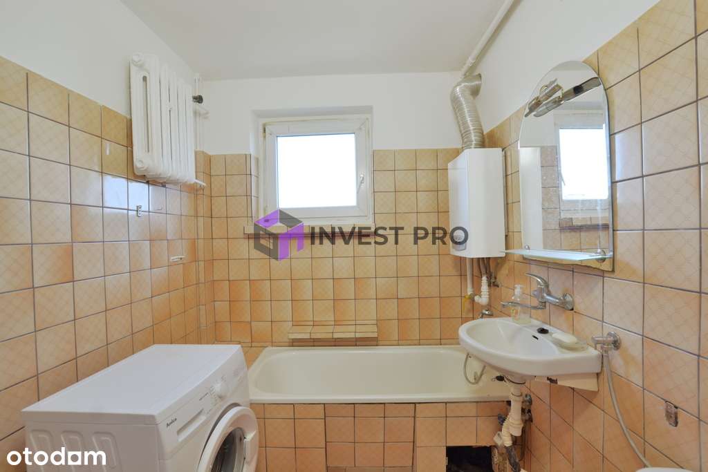 Duży balkon, przestronna kuchnia, łazienka z oknem-5