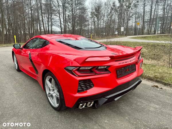 Chevrolet Corvette - 4