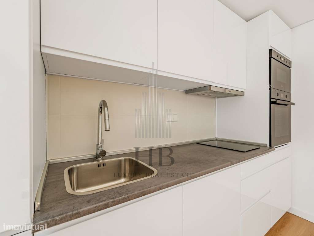 Andar de Moradia T2 + Anexo T1 Independente | Vista Mar e Serra | P...-53