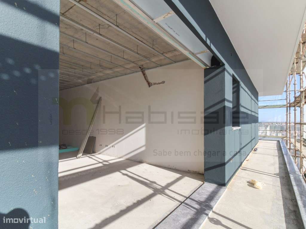 Apartamento T3 com boas áreas e garagem | Paradela, Santo António d...-7