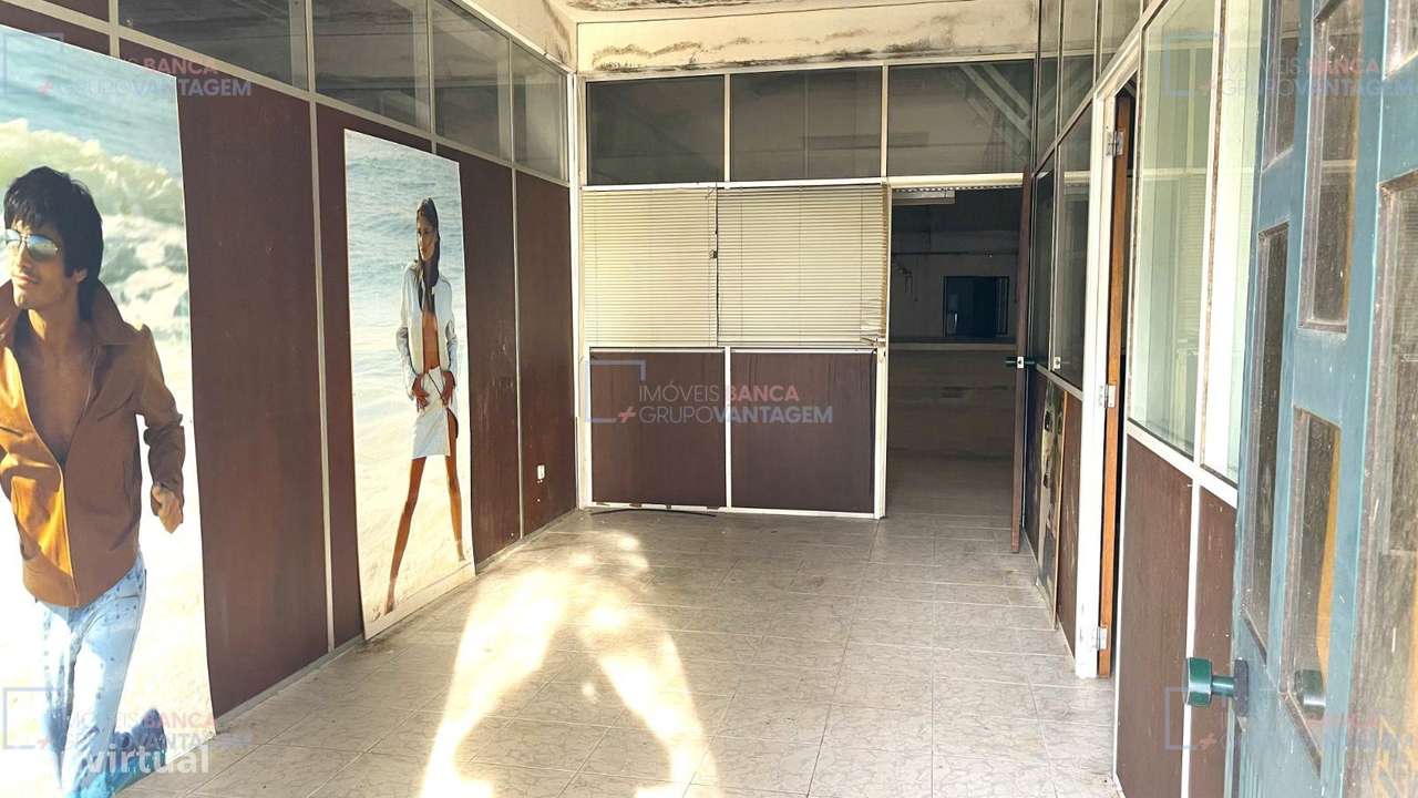 Armazém em Escapães, Santa Maria da Feira, com uma área 1 174 m2 - Grande imagem: 5/30