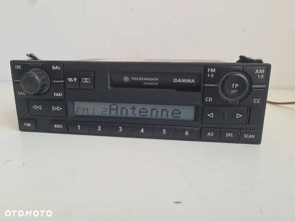 Radio VW gamma V 5 Golf 4 IV Passat B5 Bora POLO T5 LUPO T4 sharan  KOD - 4