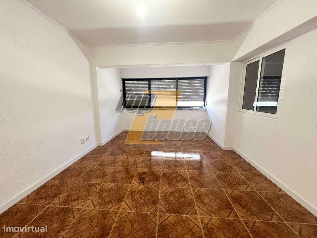 Apartamento T3 Duplex na Costa de Caparica - Poucos Minutos da Praia-10
