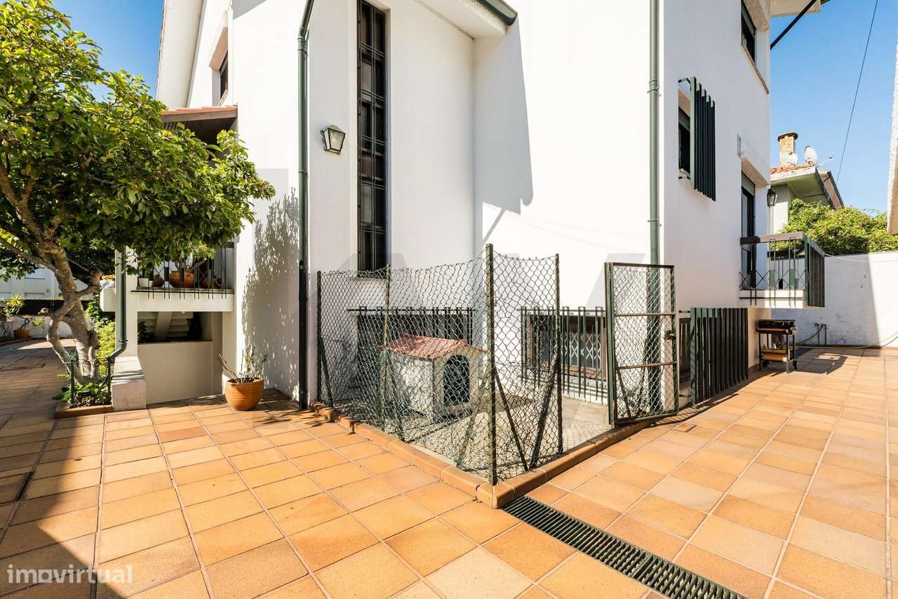 Moradia T8 Circunvalação (Monte dos Burgos) - Polo Universitário - Grande imagem: 4/25