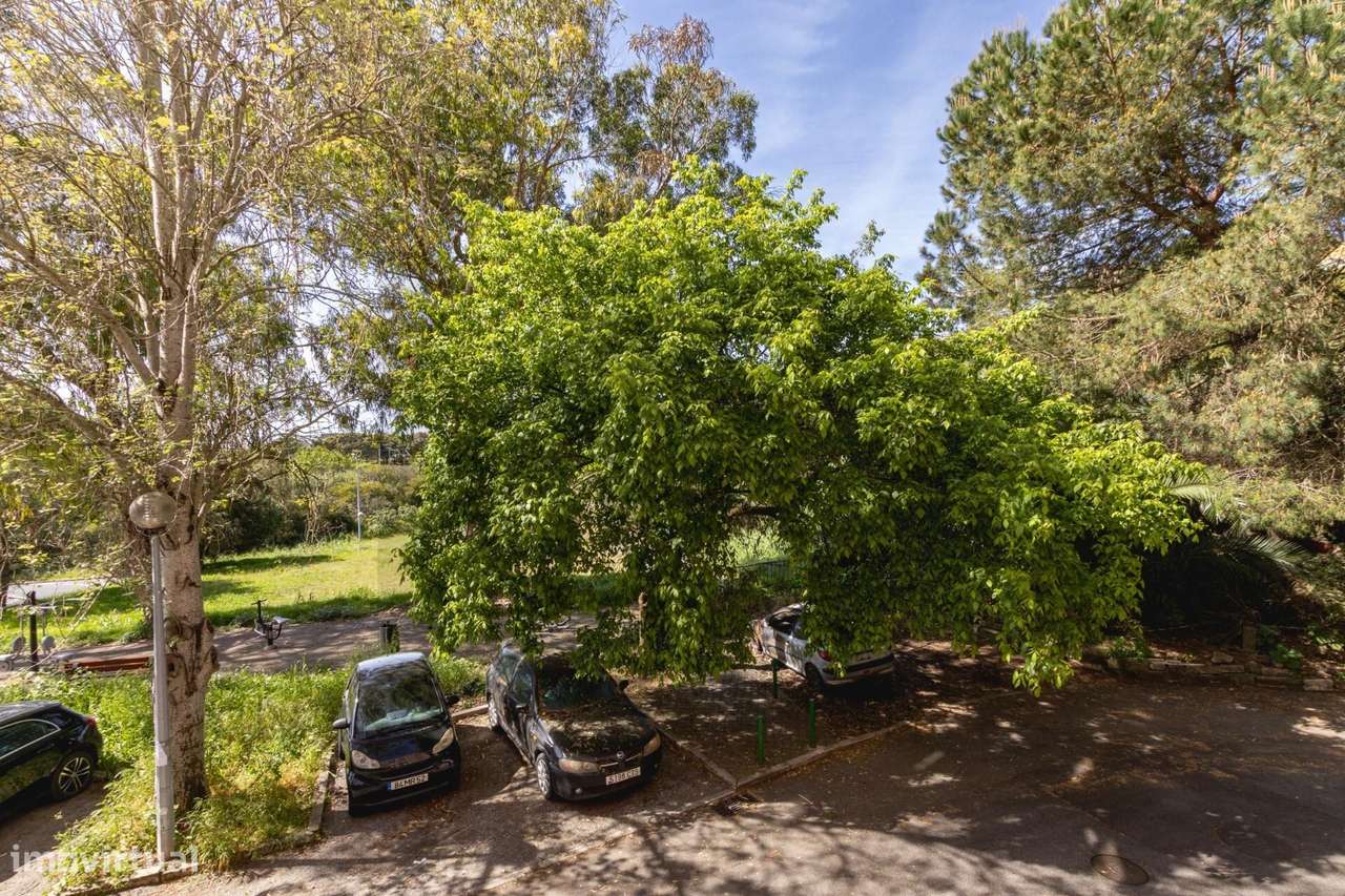 EXCELENTE APARTAMENTO T1 EM MONTE ABRAÃO-21