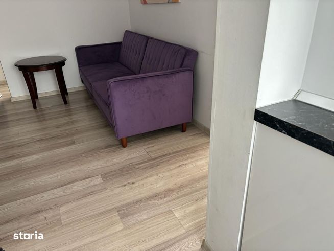 Apartament decomandat cu 2 camere in Pod de Fier