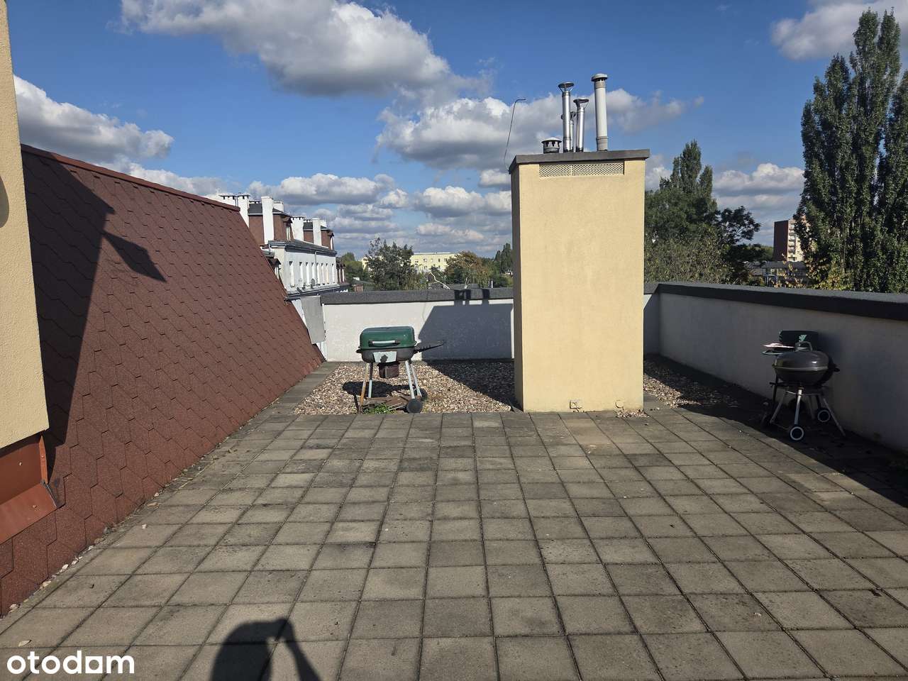 Apartament dla tych, którzy cenią dużo przestrzeni i światła-18