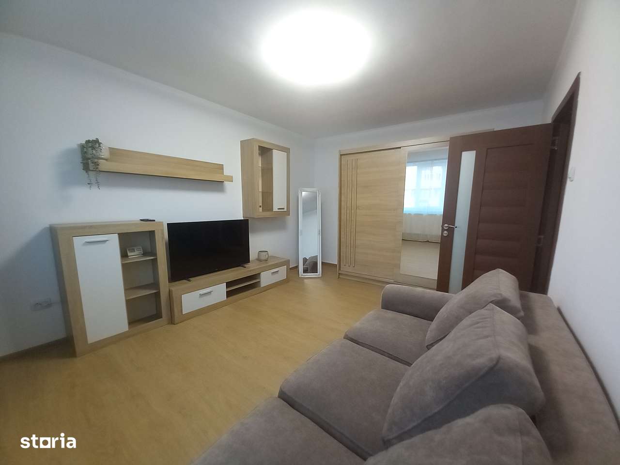 Bd. Bucuresti - Mc. Donald s, apartament 2 camere, decomandat! - Imagine principală: 4/8