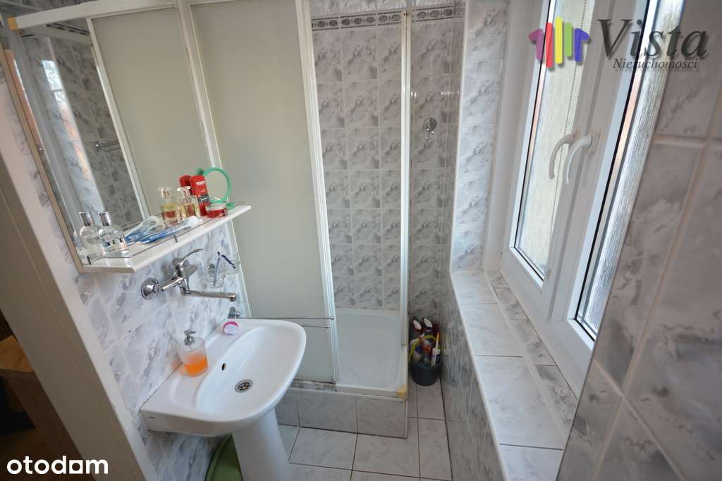 Bliźniak w spokojnym miejscu-8