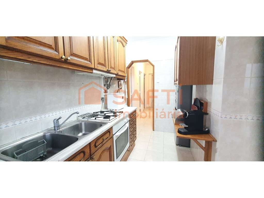 T3 com terraços e vista para a Ponte Vasco da Gama - Sacavém - Grande imagem: 3/22