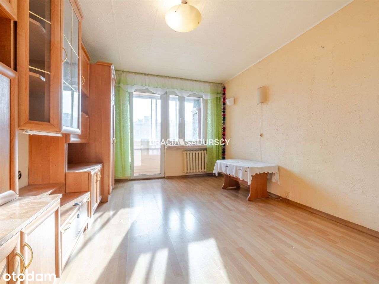 Blisko komunikacji/2 niezależne pokoje/duży balkon-1