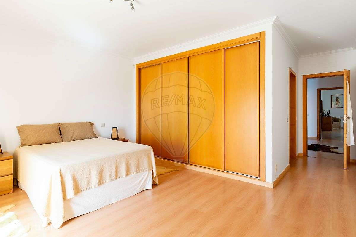 Moradia T5 para venda-23