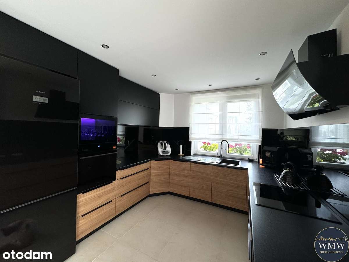 Wyjątkowy skrajny segment w wysokim standardzie z pięknym ogrodem-4