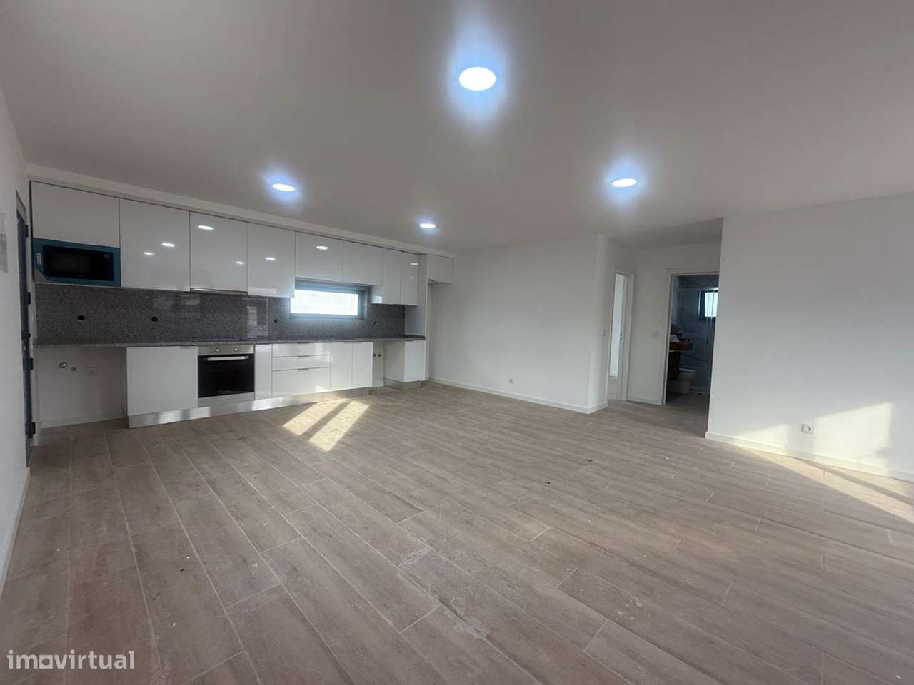 Moradia Térrea Isolada T2 Nova forrada a capoto em Fernão Ferro-5