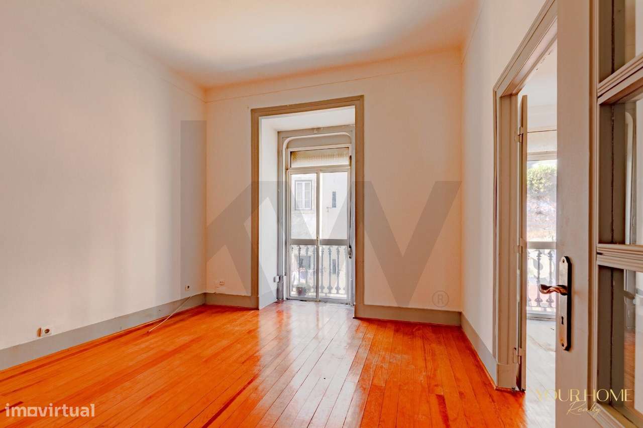 T2+1 para remodelar na prestigiada Rua de São Bento, Lisboa - Grande imagem: 4/24